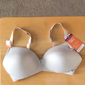 NWT- Warner’s Elements of Bliss, wireless w/lift bra, Size 36D